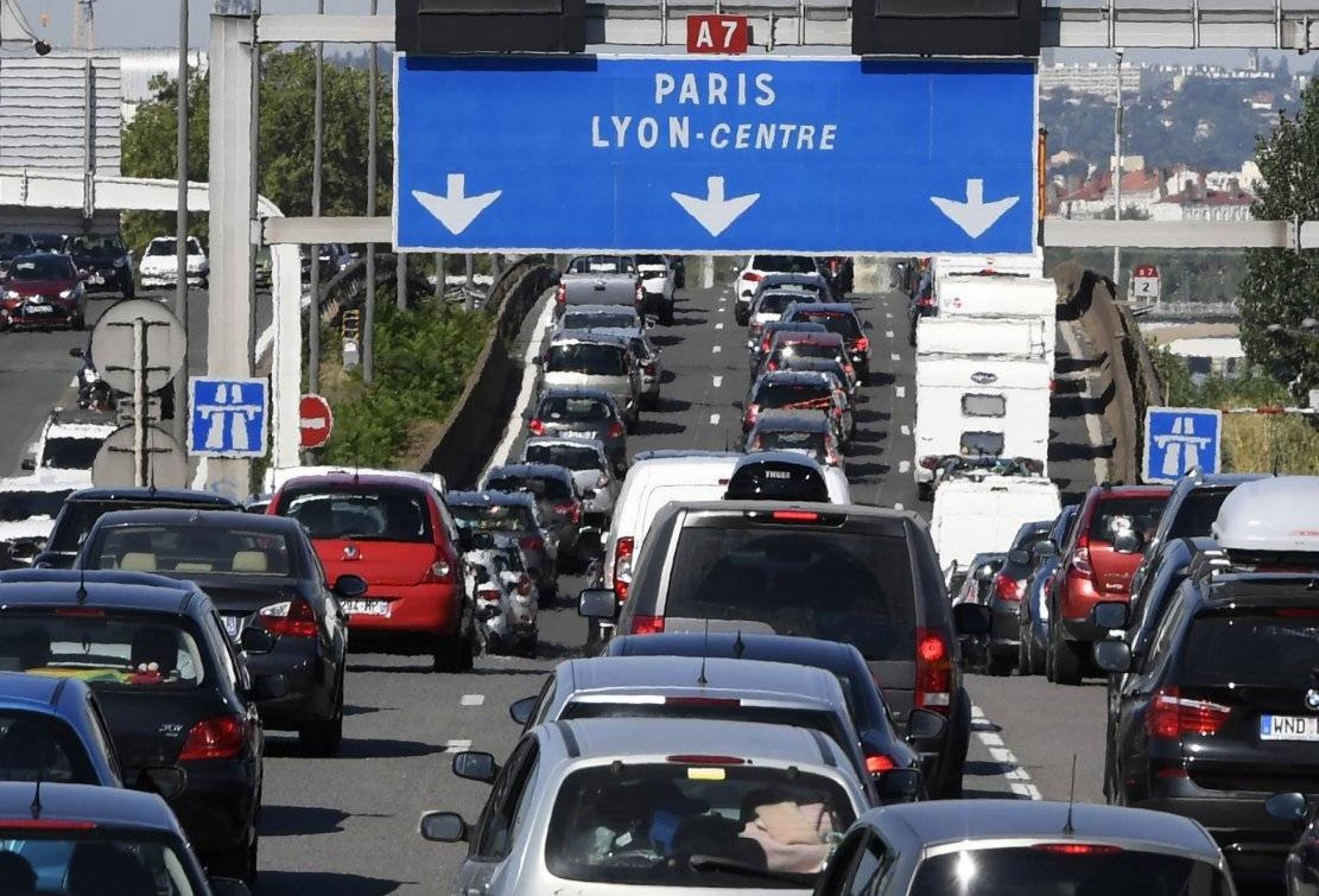 Circulation Bison Futé voit noir samedi sur les routes FranceSoir