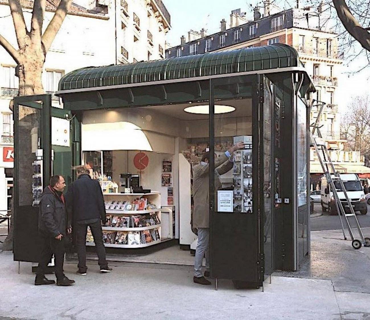 Paris: Le Kiosque à Journaux Nouvelle Génération Fait Son Entrée Dans ...