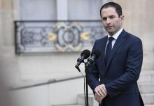 Benoît Hamon parle à la presse après avoir été reçu à l'Elysée le 2 février 2017