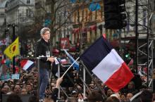 Le chef de file de "La France insoumise" Jean-Luc Melenchon lors de la manifestation à Paris pour la