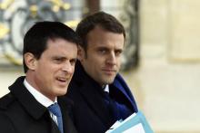 Manuel Valls, alors Premier ministre, et Emmanuel Macron, son ministre de l'Economie, après le conse