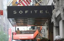 Le 14 mai 2011, DSK est arrêté à New York. Une femme de chambre de l'hôtel Sofitel de Manhattan, Naf