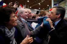 François Fillon, candidat de la droite à la présidentielle, en réunion de campagne à Lille le 18 avr