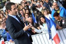 Le candidat socialiste à la présidentielle Benoit Hamon prononce un discours à Bordeaux, le 16 avril