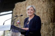 Marine Le Pen, candidate FN à la présidentielle, lors d'un meeting de campagne à la ferme Puybonnieu