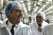 François Hollande visite l'usine Andros de Biars-sur-Cère (Lot), le 20 avril 2017