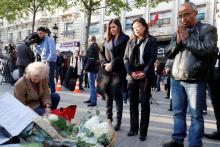 Un militaire monte la garde le 20 avril 2017 près de l'Arc de triomphe à Paris après la fusillade su