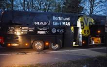 Le bus des joueurs du club de football de Dortmud visé par une attaque à l'explosif, le 11 avril 201