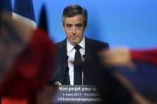 François Fillon, le candidat LR à l'élection présidentielle, lors d'un meeting à Aubervilliers près 