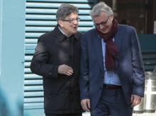 Jean-Luc Melenchon (g) et le premier secrétaire du Parti communiste français, Pierre Laurent, le 24 