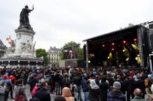 Au moins 2.000 personnes rassemblées Place de la République à Paris pour "dire NON" au Front nationa