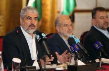 Le numéro deux du bureau politique du Hamas, Ismaïl Haniyeh (d), le 24 mars 2017 à Gaza