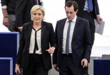 Marine Le Pen et Nicolas Bay à Strasbourg, dans l'est de la France, le 5 avril 2017