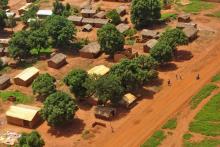 Des casques bleus du Gabon patrouillent à Bria en Centrafrique, le 12 juin 2017