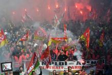 Manifestants de la CGT contre la loi travail le 24 juin 2016 à Marseille (Bouches-du-Rhône)