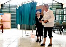 Un total de 7.877 candidats, âgés de 48 ans et demi en moyenne, s'affrontent pour les élections légi