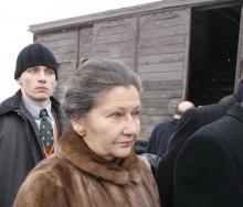 Simone Veil au camp d'Auschwitz-Birkenau, le 27 janvier 2005