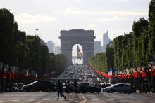 L'avenue des Champs-Elysées.