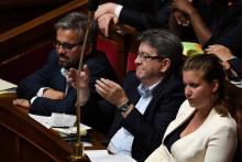 Les députés de la France insoumise, Alexis Corbière (g), Jean-Luc Mélenchon (centre) et Mathilde Pan