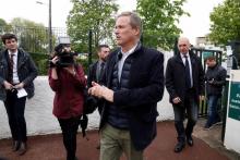 Nicolas Dupont-Aignan à Yerres, le 7 mai 2017