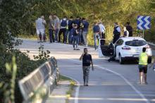 Des policiers sur le site près de Sant Sadurni d'Anoia, où le suspect de l'attentat de Barcelone, Yo