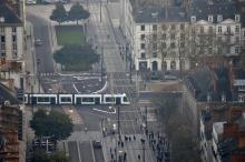 Un tramway circule dans Nantes, le 6 janvier 2017