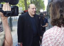 Le socialiste Julien Dray arrive à un Conseil national du PS, le 8 juillet 2017 à Paris