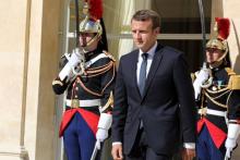 Le président Emmanuel Macron sur le perron de l'Elysée, le 15 septembre 2017 à Paris