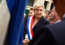 La présidente du FN Marine Le Pen, le 14 juillet 2017 à Hénin-Beaumont dans le Pas-de-Calais