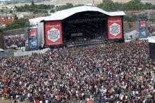 Les spectateurs d'un concert à la Fête de l'Humanité, le 10 septembre 2016 à La Courneuve.