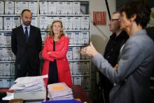 Edouard Philippe (G) et Nicole Belloubet au palais de justice de Nantes, le 6 octobre 2017