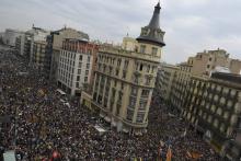 Manifestation de la Place d'Espagne vers la Place de Catalogne contre le référendum d'autodéterminat