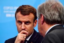 Emmanuel Macron s'entretient avec le Secrétaire Général de l'Onu Antonio Guterres, à Bonn, le 15 nov