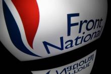 Le Front national a apporté son soutien mardi aux cheminots en grève, au nom du "maintien d'un service public" ferroviaire, mais a émis des "réserves" sur un mouvement social "par intermittence" de de