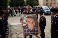 Un portrait d'Arthur Noyer présenté lors des obsèques du soldat le 7 septembre 2018 à Bourges